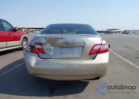 2007 Toyota Camry Ce z USA, uszkodzony, nr VIN 4T1BE46K77U681430